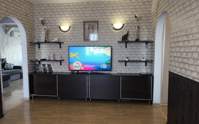U Brandenburgskikh vorot Flat