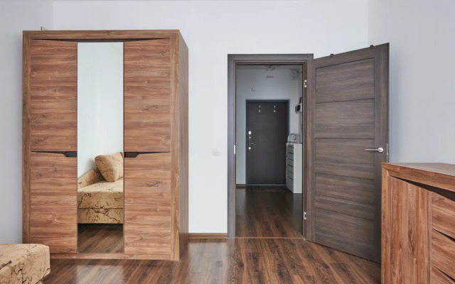 Vau Na Beregu Nevy Vasilyevskiy Ostrov Flat