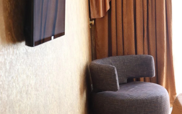 Отель Палас