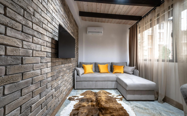 Oplot - «ATTIC» v skandinavskom stile 1 Apartments