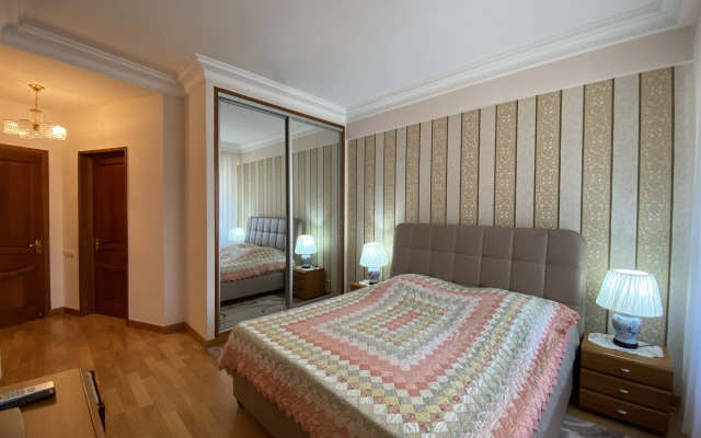 Prostorny  4-Komn. Pentkhaus Na Severnom Prospekte, Hh888 Flat