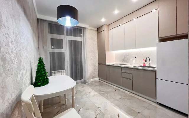 Uyutnaya Svetlaya V Novom Zhk Levoberezhye Flat