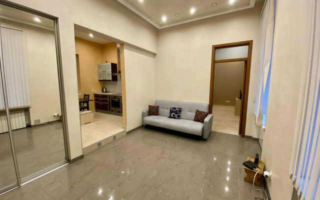 Trekhkomnatnye U Griffonov Apartments