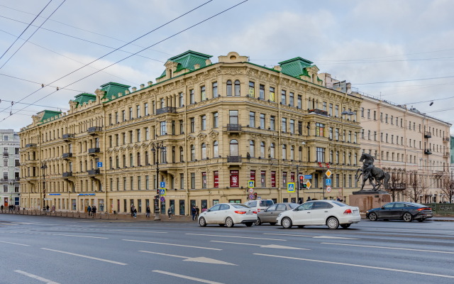 Апартаменты SpbStay на Невском проспекте 66