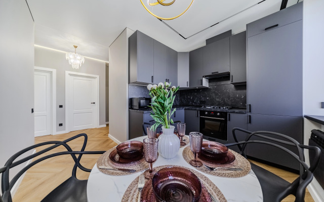 Квартира Дизайнерская Трехкомнатная Квартира