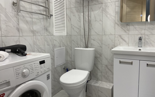 Na Naberezhnoy Ablukova 18 Flat