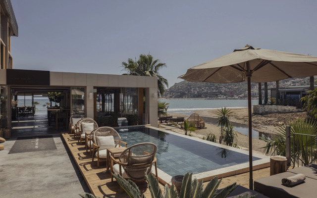 En Vie Beach Boutique Hotel