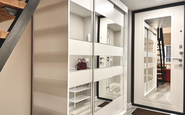 Квартира Студия с антресолью в центре недалеко от Вокзала