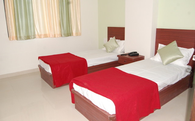 Отель Parth Executive