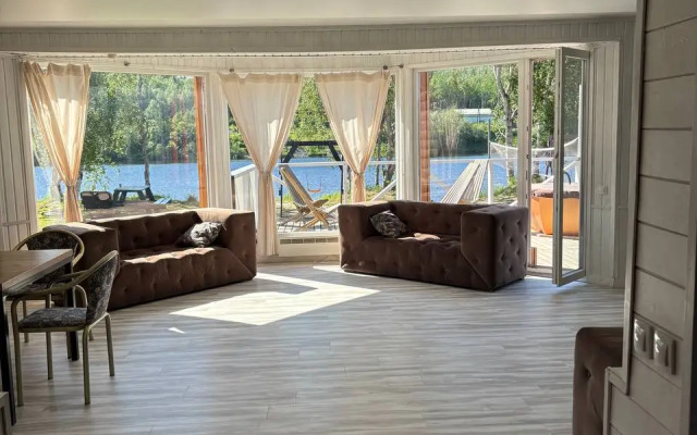 Семейно-Туристический загородный клуб Карамелькино Коттедж 2