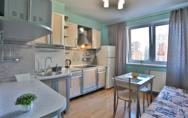 Апартаменты на проспекте Космонавтов 61