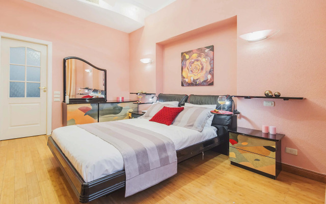 Квартира GM Apartments Дизайнерские 4-х комнатные у метро