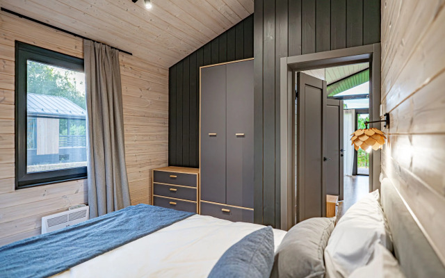 Отель Русские сезоны Эмбиент парк