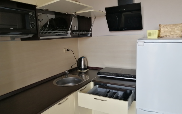 Dvukhkomnatniye v Rayone Koltsovo Apartments