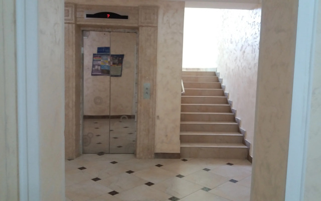 Komfortnyie vozle Botanicheskogo Sada Apartments