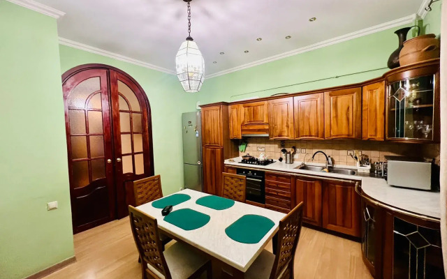 V Elitnom Dome Na Leninskom Prospekte Flat