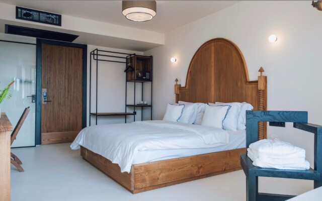 To Be Social House Hotel