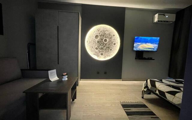 Апартаменты в стиле Космос напротив Московской площади