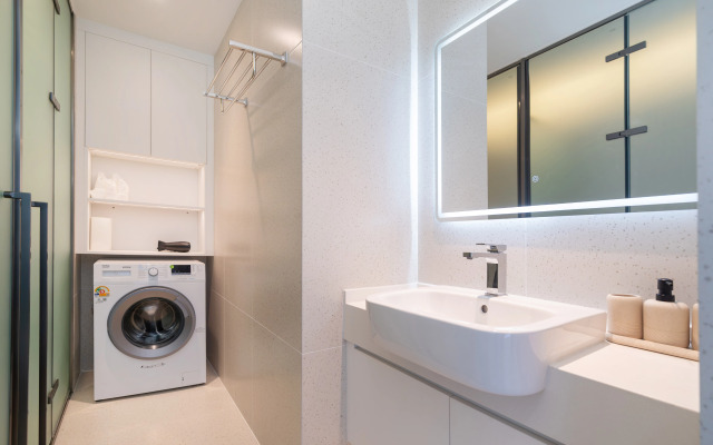 Апартаменты Sunshine Beach Studio