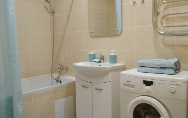 Domashniy uyut, v novom dome, v tsentre goroda Apartaments