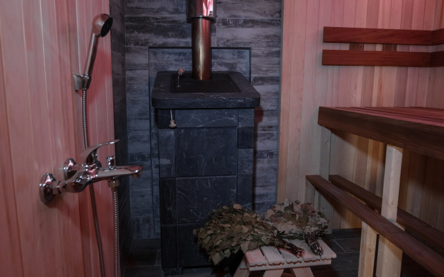 Dom Dlya Otdyiha S Banej Fermerskoe Podvor'e Guest House
