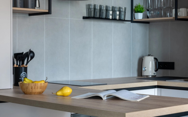 Elegantnost i Komfort s Krasivym Vidom na More i Gory Apartment