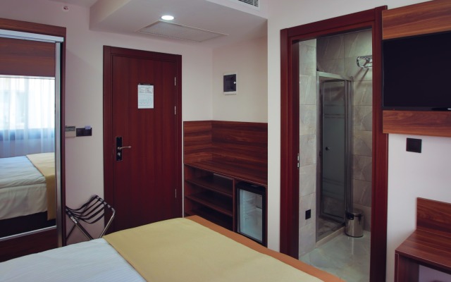 Hotel Paris Prestige
