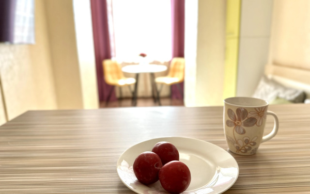 Квартира Яркая Студия в Новом Жк