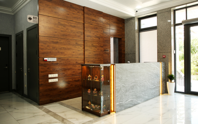 Parklane Hotel