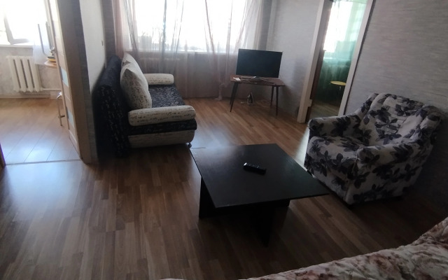 U Avto I Zhd Vokzalov Flat