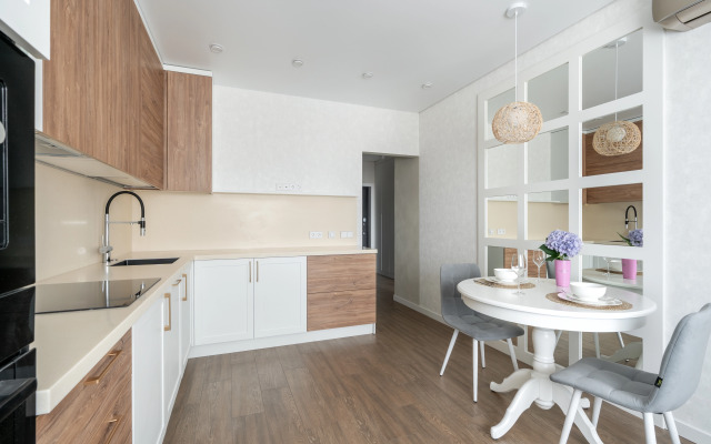 Квартира уютная с дизайнерским ремонтом рядом с метро