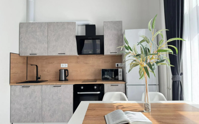 Квартира Двухкомнатная просторная и уютная ArtApart