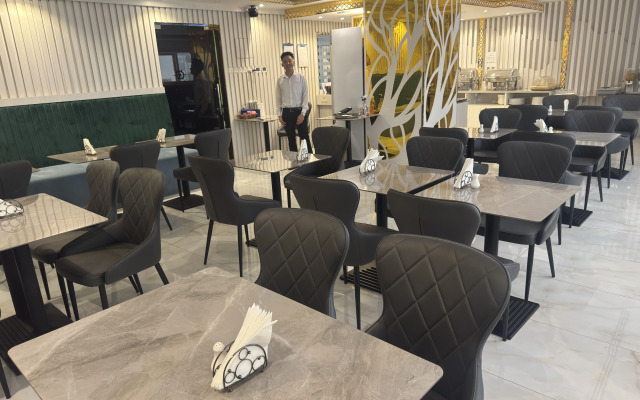 Orchid Hotel