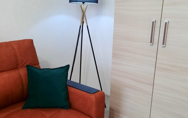 Kvartira Dizaynerskaya V Zhk Rodnikovaya Dolina Flat