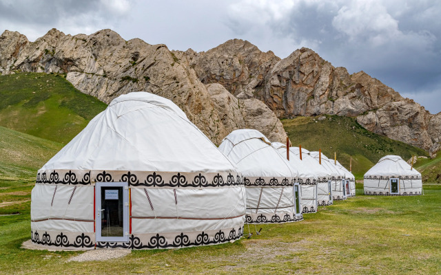 Глэмпинг Tash-Rabat Ethno Complex