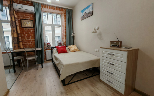 Studiya V Istoricheskom Tsentre Flat