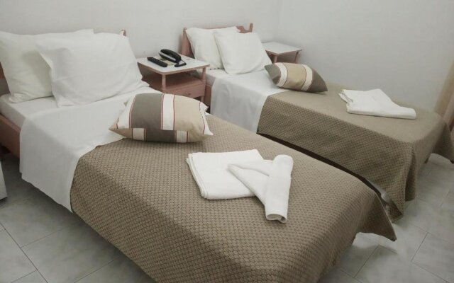 Отель Serifos Beach