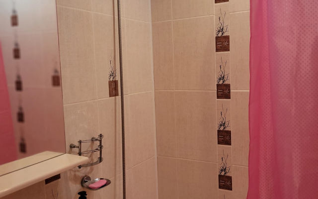 Uyutnaya Teplaya Rasschitannaya Na 4 Spalnykh Mesta Flat