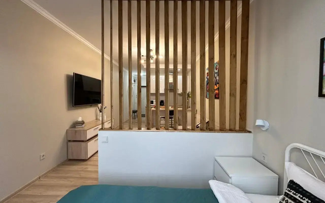 Апартаменты Студия Алма с  прекрасным видом на город