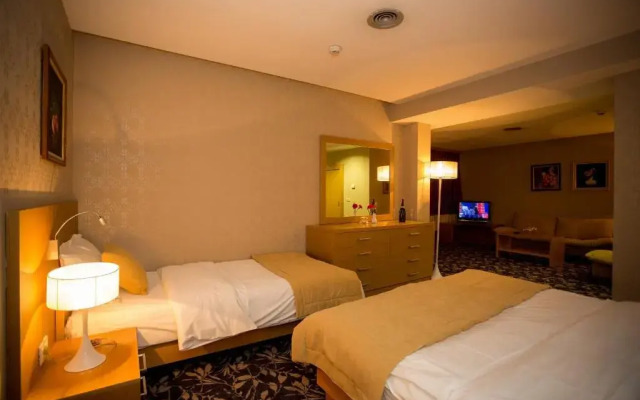 Colosseo Hotel