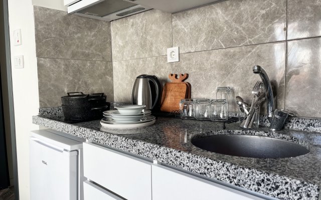 Апартаменты 2BR+2Bath entire apt with Balcony at central location