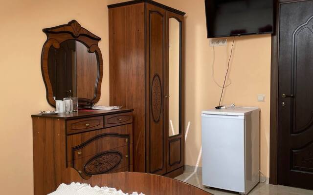 Hristaki Guest House