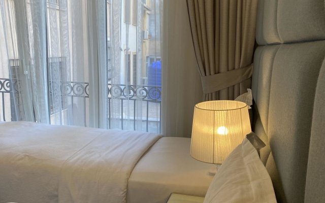 Отель Ten Rooms Istanbul Hotel - Adults Only