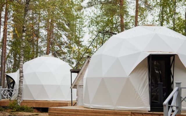 Отель  Хвоя.Карелия