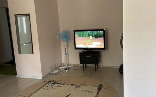 Квартира 2 комнатная Луначарского 57