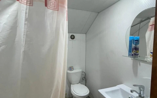 U Ashota Guest House