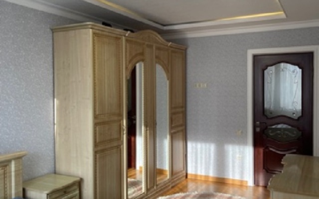 Prostornaya Kvartira V Tsentre Apartments