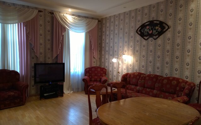 Apartamenty Ormand Na Syezzhinskoy