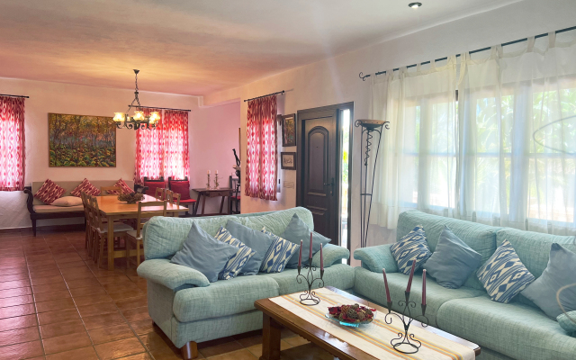 Вилла Sunset Sands Villa