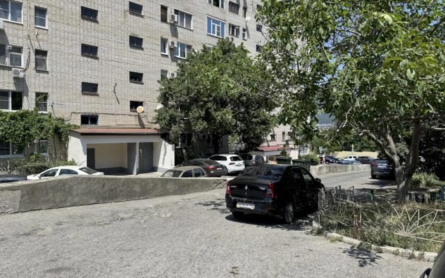 126 Parus 7 Apartments